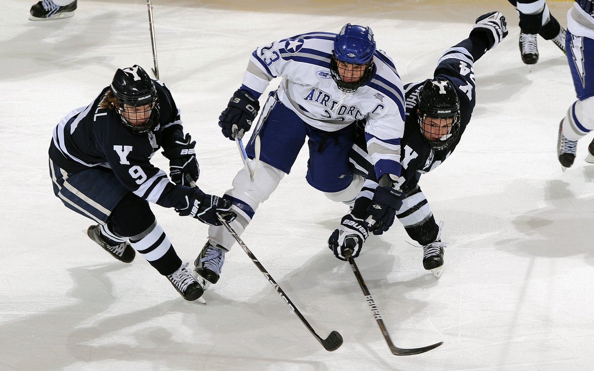 欧陆烽火,当巴斯克铁血遇上德意志战车,奥利维耶一锤定音铸就经典