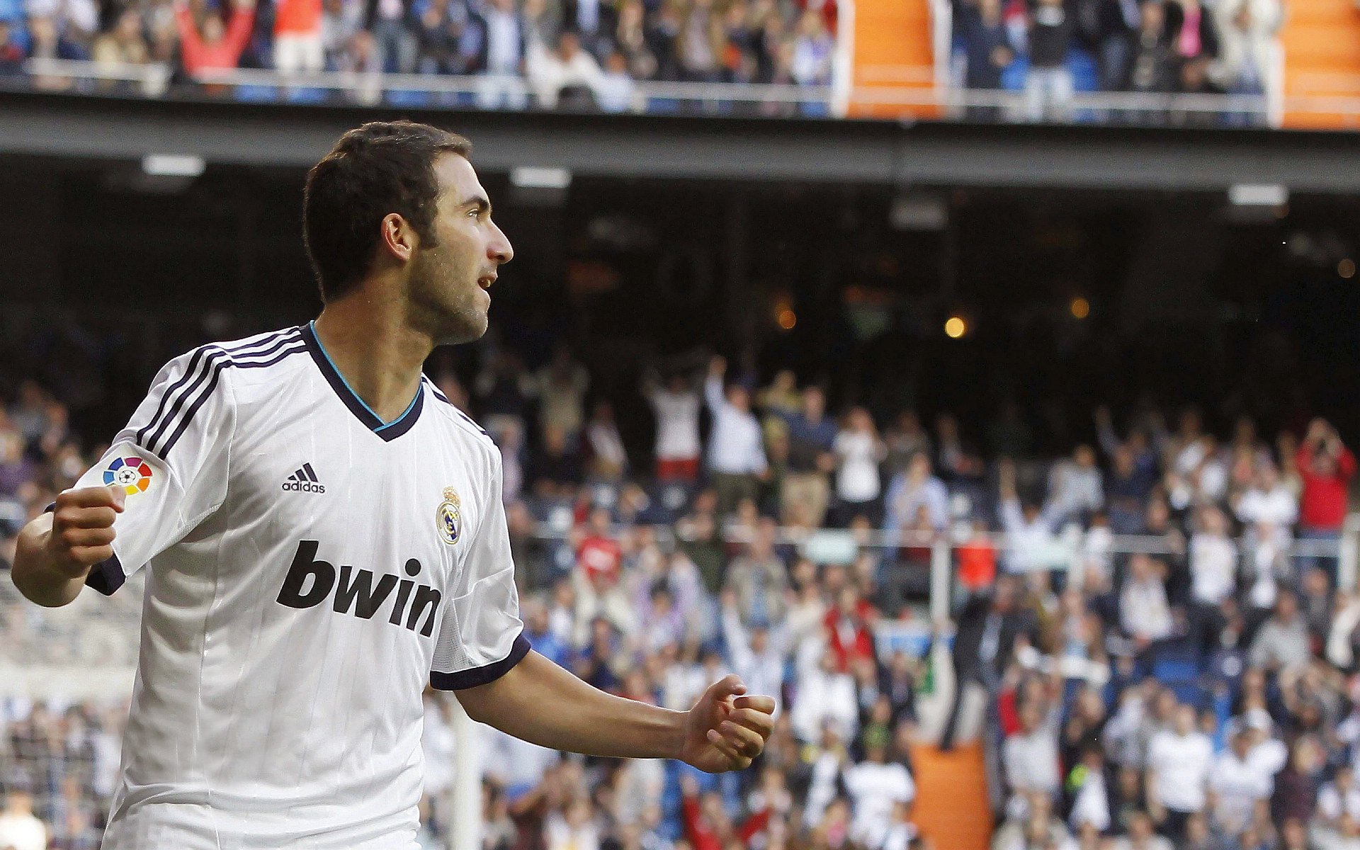 红土之王跨界征服，纳达尔蒙特卡洛大师赛险胜，为ATP总决赛惊艳四座埋下伏笔